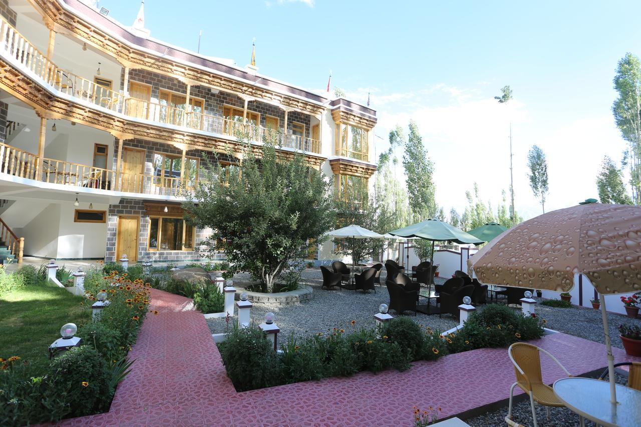 Hotel Lhalingkha Leh Zewnętrze zdjęcie